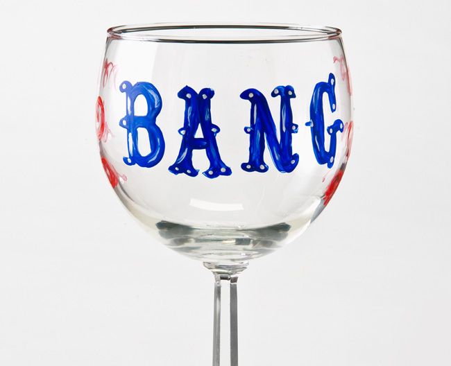 Bang-Wine-Glass-Plaid-Crafts-DIY-4th-of-July.jpg