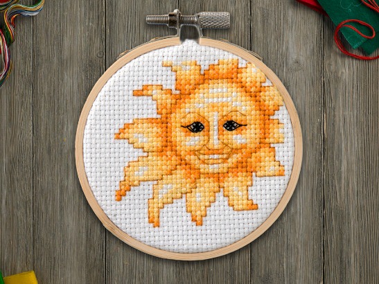 Free Cross Stitch Pattern: Summer Sunshine!